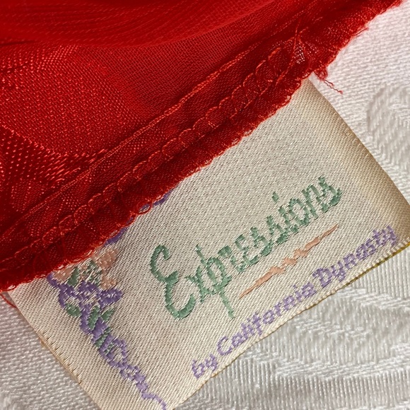 Red Button Front Camisole Top - Picture 4 of 8